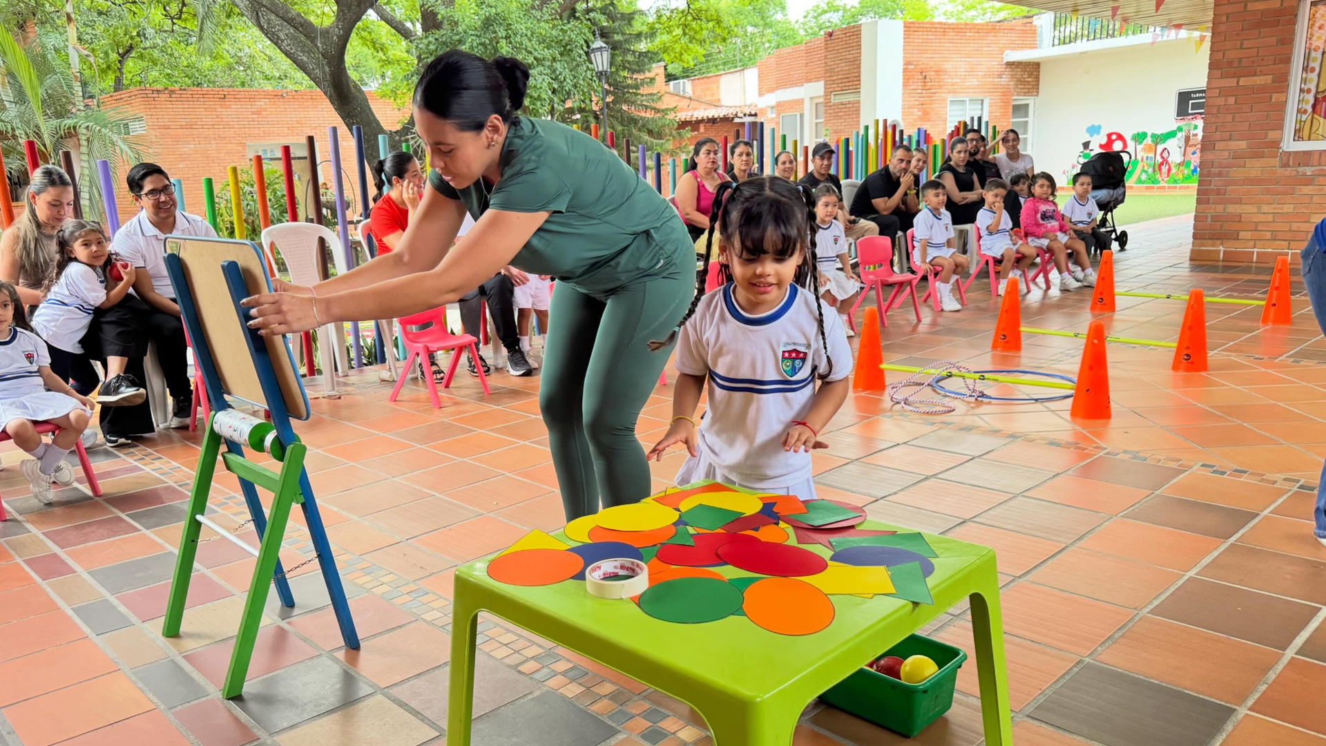 Pequeños Genios en Acción